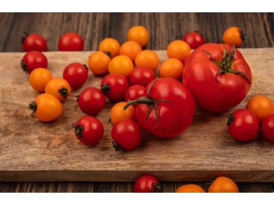 Что значат маркировки F1 на семенах томатов